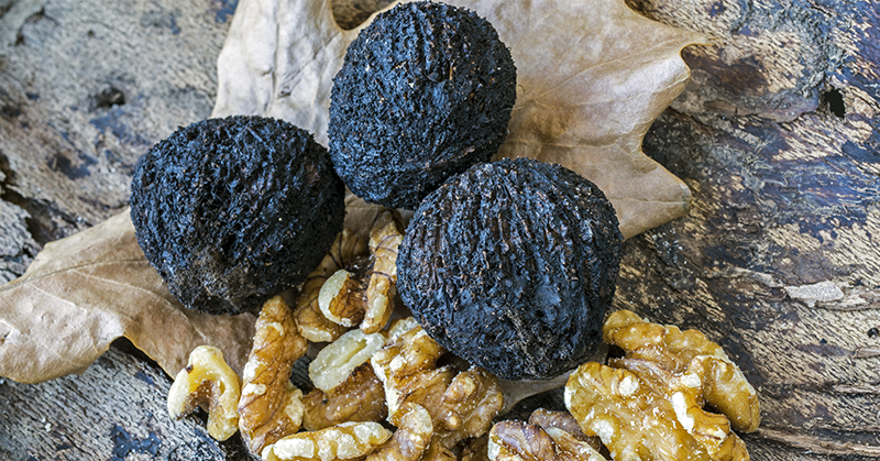 8 Foods That Detoxify You Better Than Apple Cider Vinegar