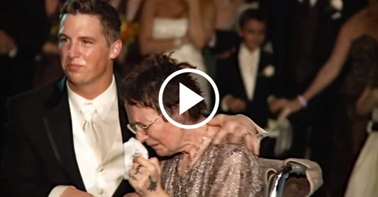 mother son dance cry FI